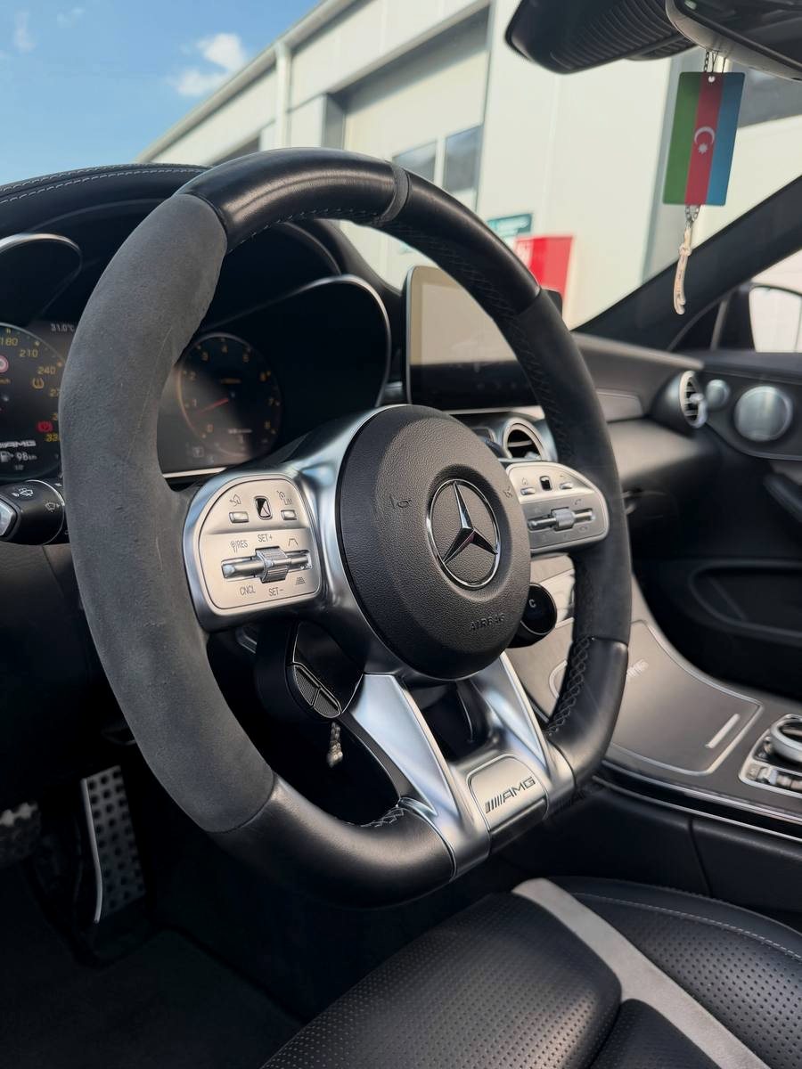 Mercedes-AMG C 63 S — Interieur